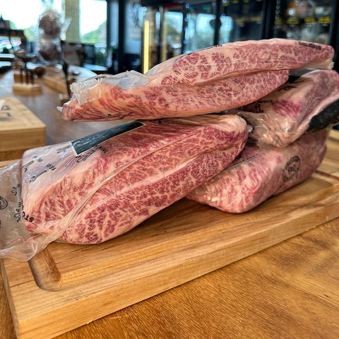 Viande de côtes courtes Wagyu BMS: 9 Australia Stone Axe 500gr