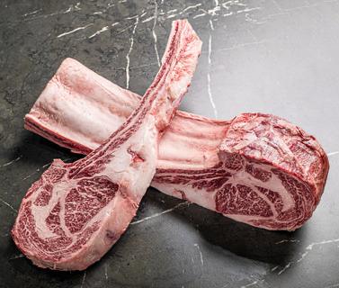 Tomahawk Wagyu BMS: 8-9 Australia Stone Axe