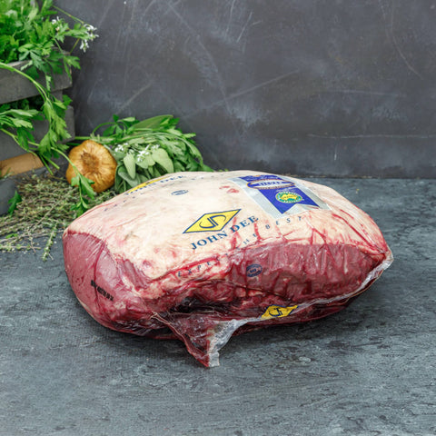 Picanha Grain Fed Angus Australia John Dee, ωμό premium μοσχαρίσιο κρέας με φυσική μαρμάρωση και λεπτή λιπαρή επιφάνεια, ιδανικό για grill ή BBQ, από το Siakos.gr