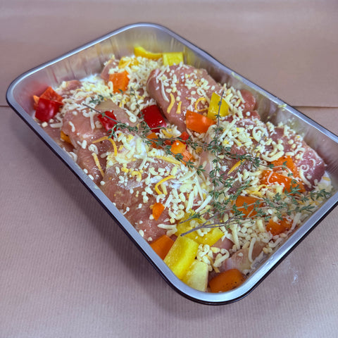 
χοιρινά σκαλοπίνια α λα κρεμ με κρέμα γάλακτος τυρί και πιπεριές
