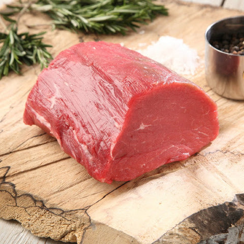 Chateaubriand Beef, ωμό φρέσκο premium μοσχαρίσιο φιλέτο center cut με απαλή υφή και εκλεπτυσμένη γεύση, ιδανικό για φούρνο ή sous vide, από το Siakos.gr