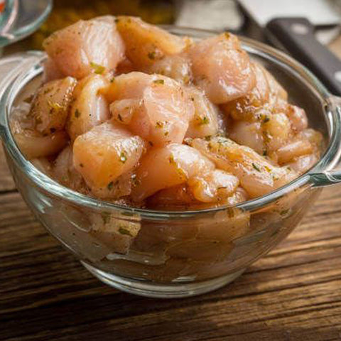 
Τηγανιά κοτόπουλο μαριναρισμένη με δενδρολίβανο

