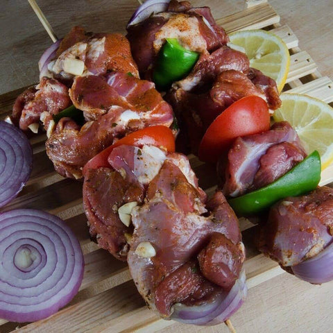 Πρόβειο κοντοσούβλι μαριναρισμένο με πιπεριές &amp; ντοματίνια