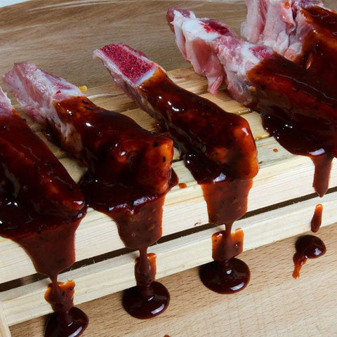 Alt Text

Χοιρινή πανσέτα παϊδάκια με σως BBQ έτοιμη για ψήσιμο σε σχάρα ή φούρνο.


